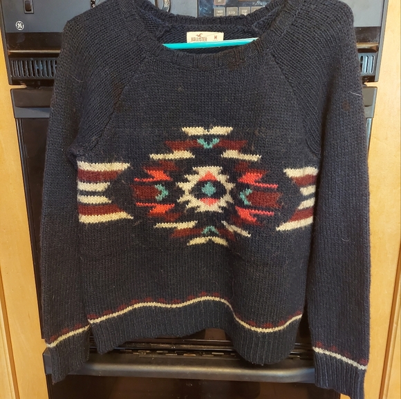 Hollister pullover crew neck southwestern style medium - Picture 1 of 4